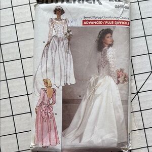 Butterick bridal gown pattern #5990 sizes 14-16-18 copyright 1988 (uncut)